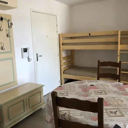 Le Lavandou, 2 Pieces, 4 Personnes - Fr-1-251-483 Le Lavandou